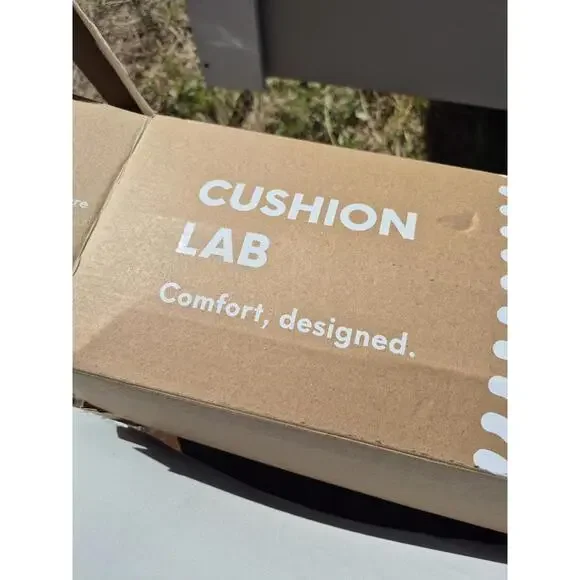 Cushion Lab Deep Sleep Travel Pillow 1 Pack Open Box Travel Pillow Case $95 MSRP - Picture 4 of 9